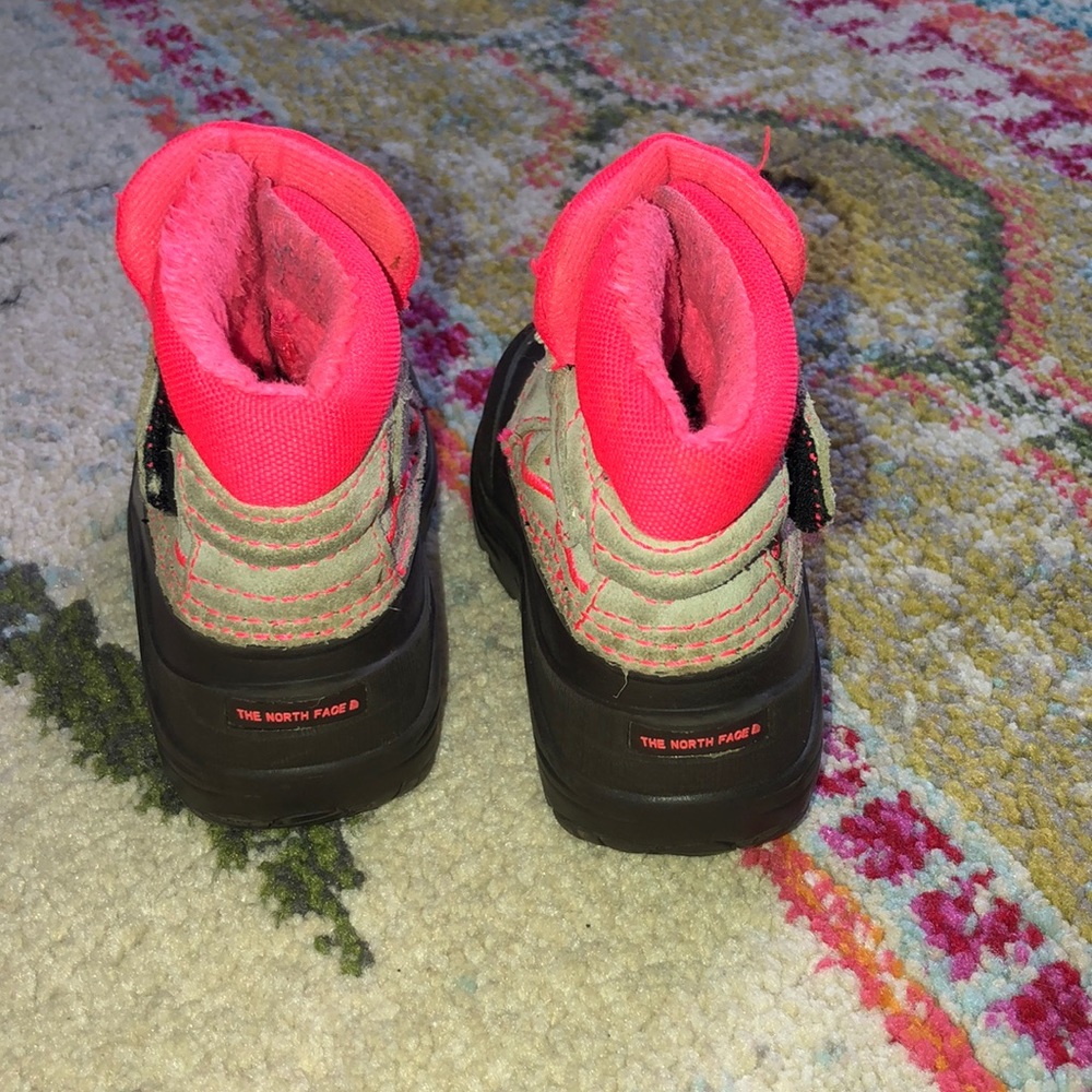 The north face boots - Picture 4 of 5